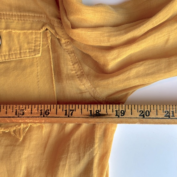 W.A.Y. Lightweight Jean jacket style with frayed detail size xs - Picture 8 of 10